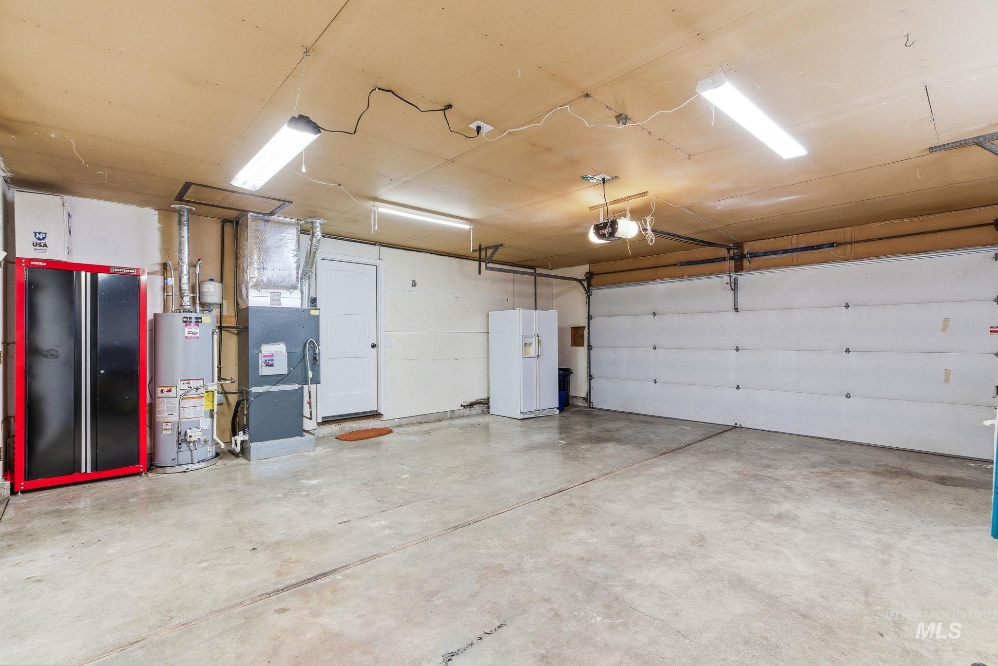 8003 W Hummel, Boise, Idaho 83709-1754, 3 Bedrooms, 2 Bathrooms, Residential For Sale, Price $474,900, 98984198