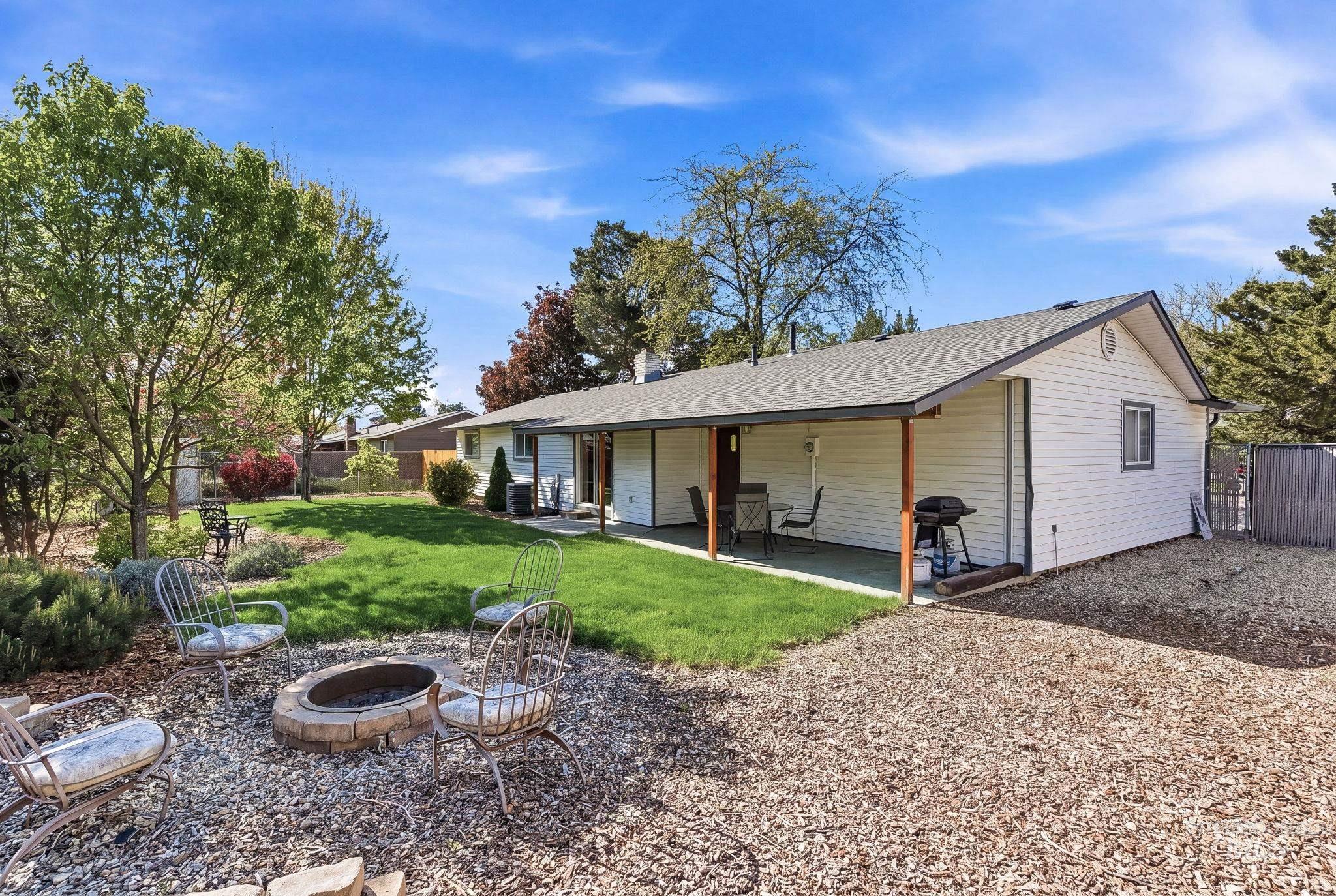 8003 W Hummel, Boise, Idaho 83709-1754, 3 Bedrooms, 2 Bathrooms, Residential For Sale, Price $474,900, 98984198