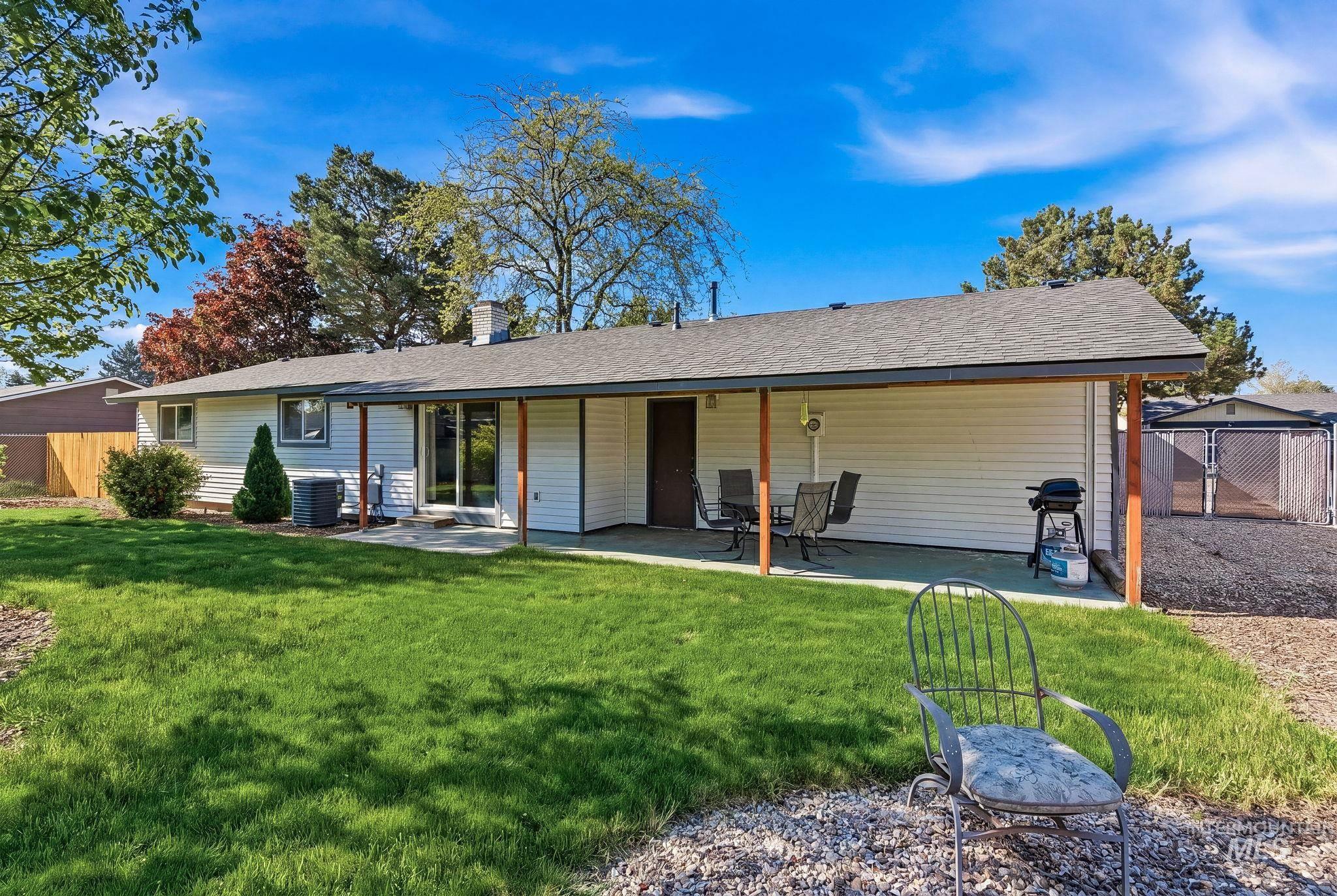 8003 W Hummel, Boise, Idaho 83709-1754, 3 Bedrooms, 2 Bathrooms, Residential For Sale, Price $474,900, 98984198