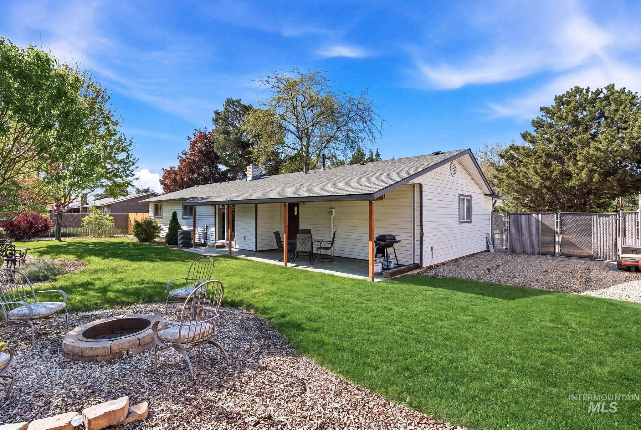 8003 W Hummel, Boise, Idaho 83709-1754, 3 Bedrooms, 2 Bathrooms, Residential For Sale, Price $474,900, 98984198