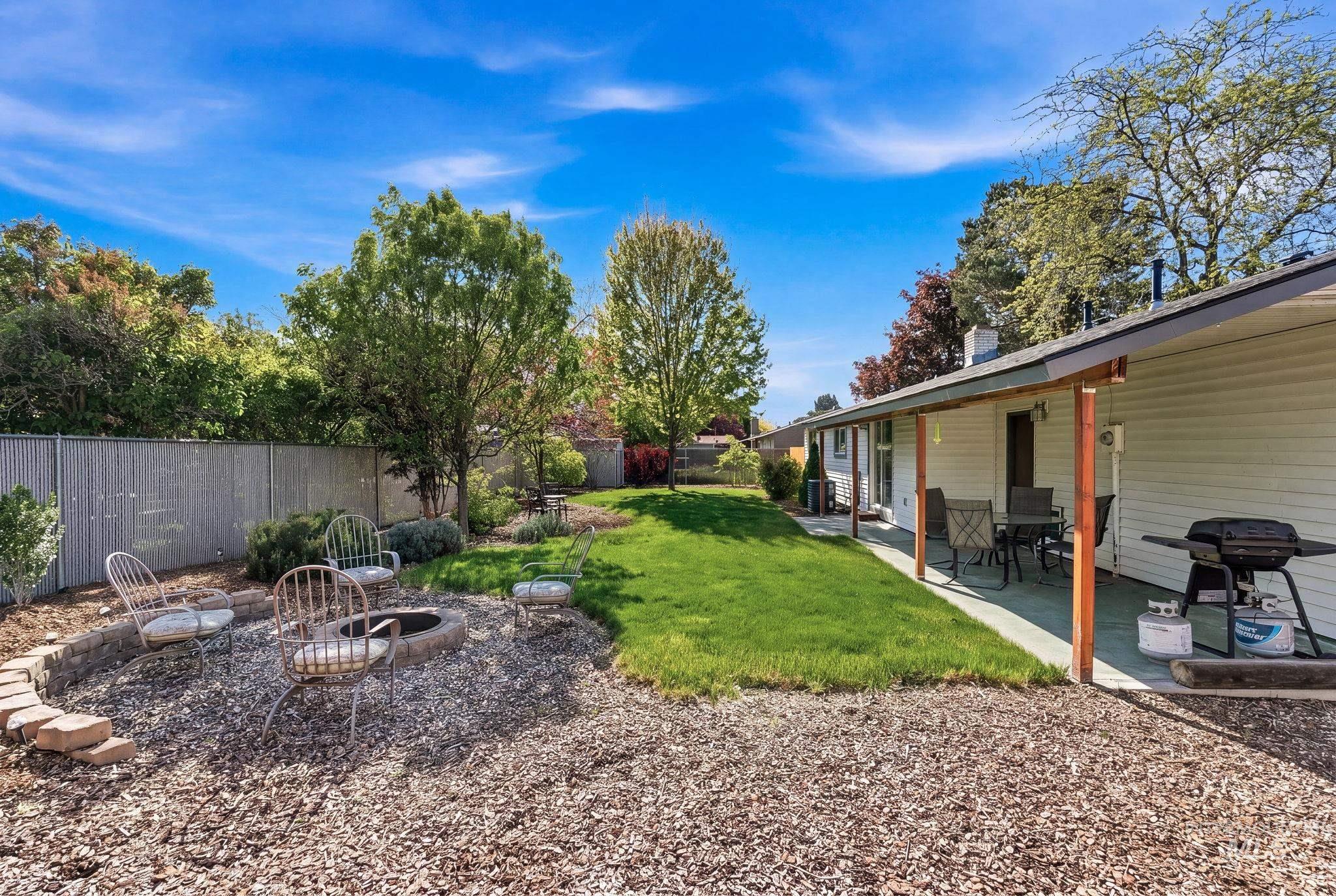 8003 W Hummel, Boise, Idaho 83709-1754, 3 Bedrooms, 2 Bathrooms, Residential For Sale, Price $474,900, 98984198