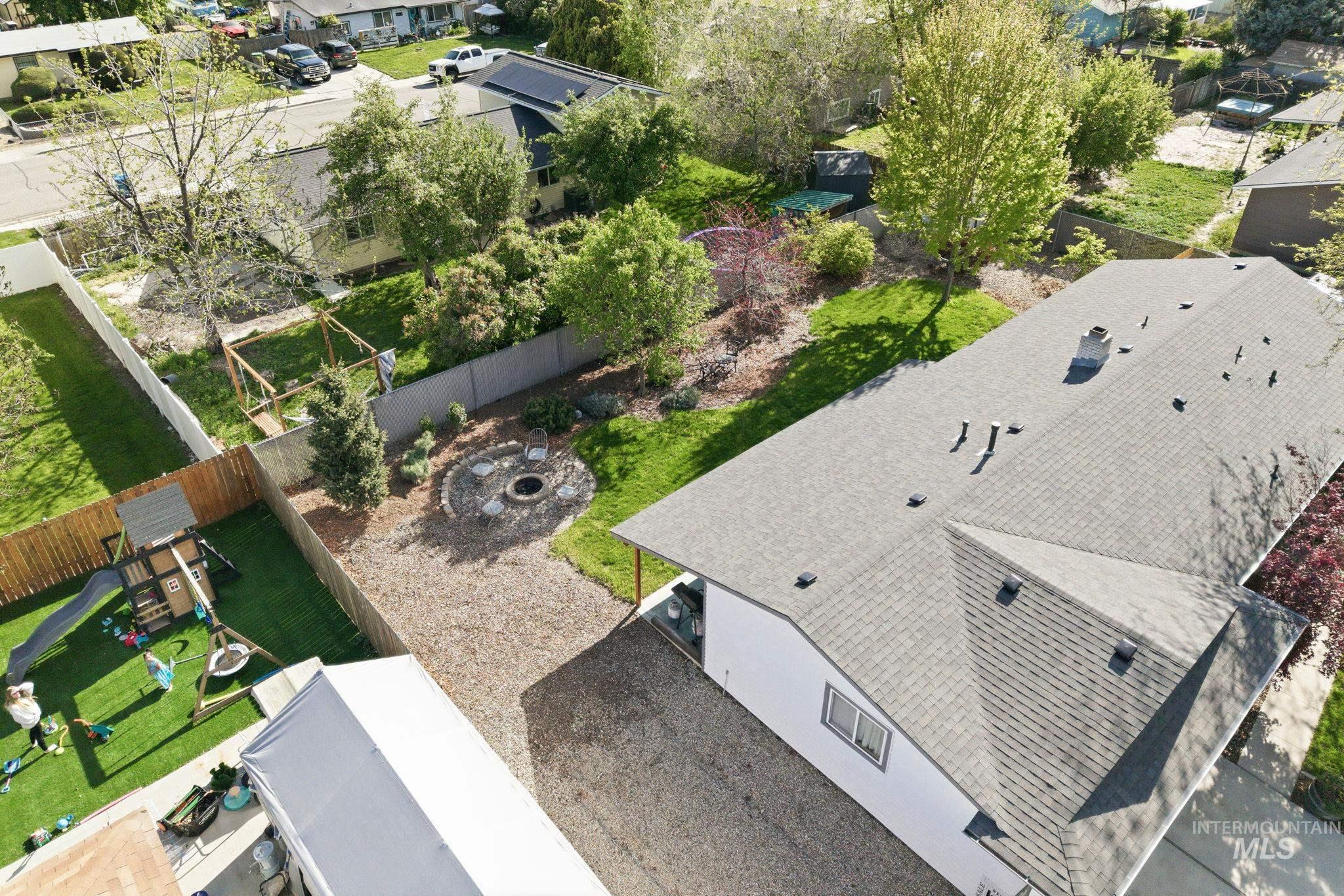 8003 W Hummel, Boise, Idaho 83709-1754, 3 Bedrooms, 2 Bathrooms, Residential For Sale, Price $474,900, 98984198