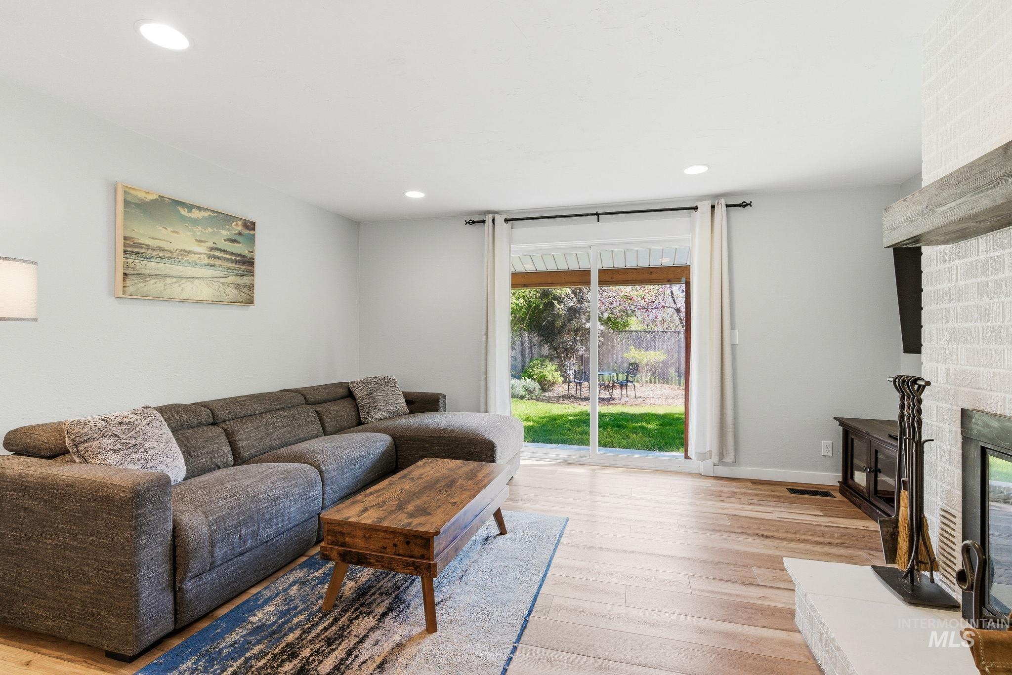 8003 W Hummel, Boise, Idaho 83709-1754, 3 Bedrooms, 2 Bathrooms, Residential For Sale, Price $474,900, 98984198