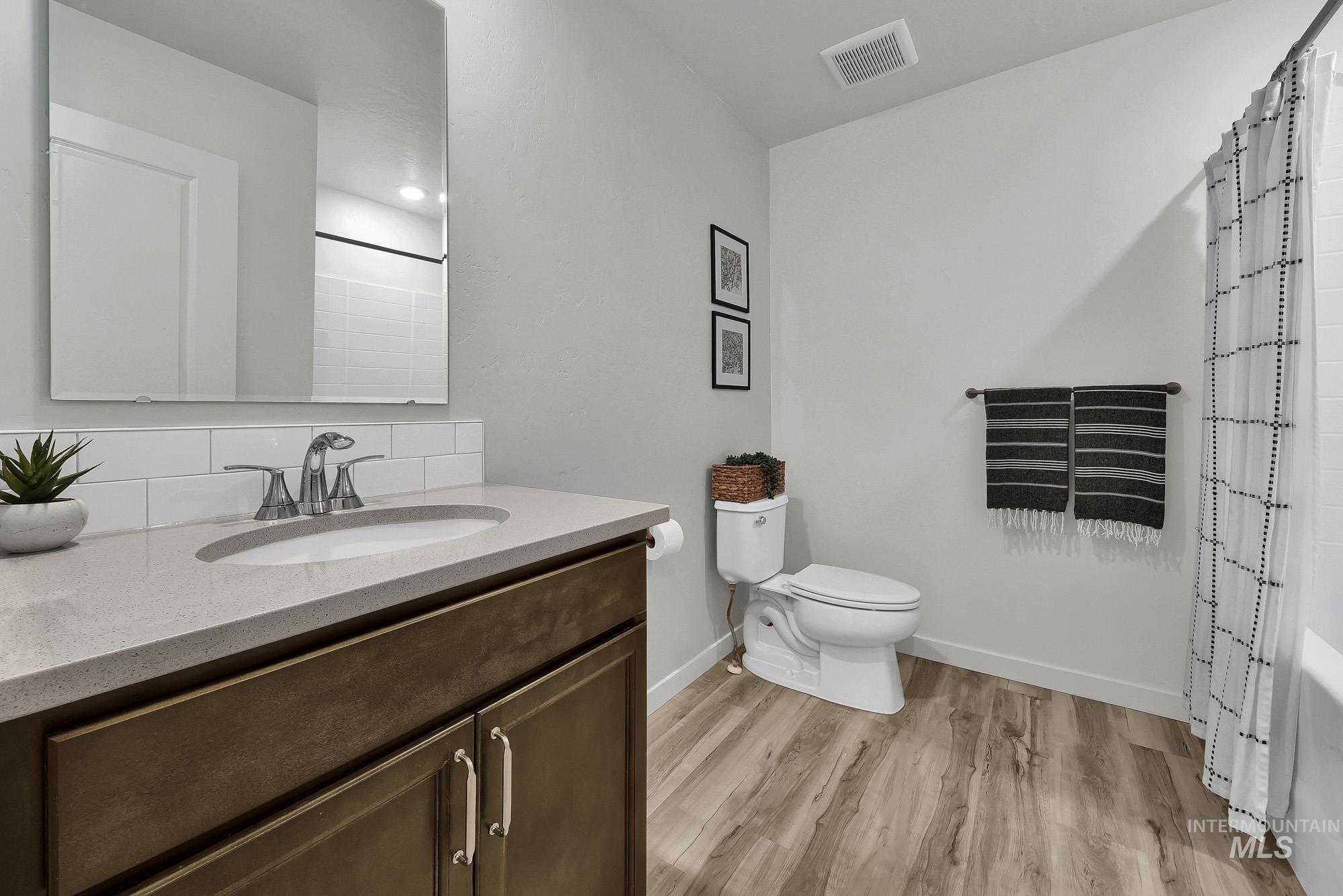 717 W Lyra St, Meridian, Idaho 83642, 4 Bedrooms, 2.5 Bathrooms, Residential For Sale, Price $599,900, 98984200