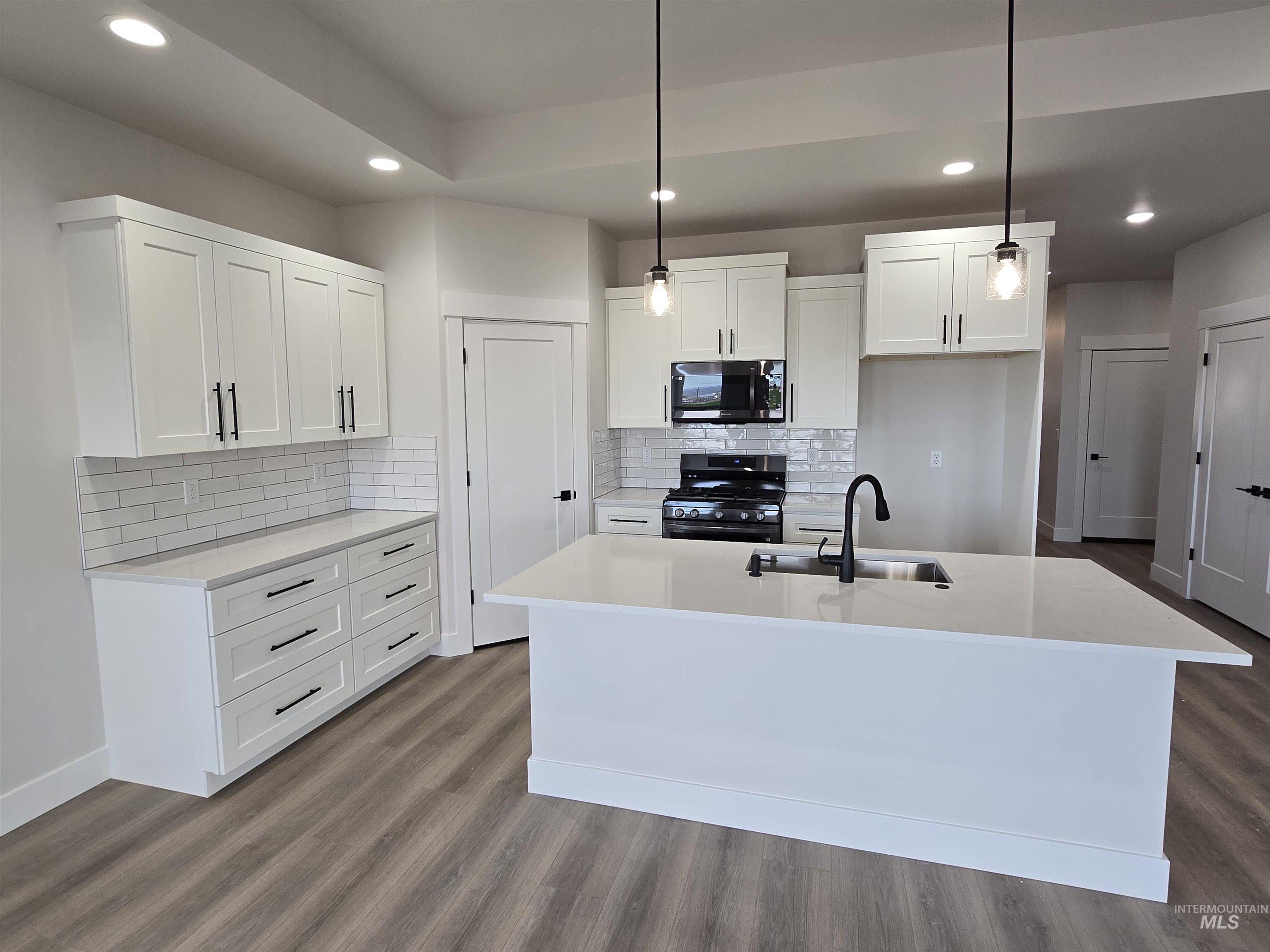 940 Quartz Road, Kimberly, Idaho 83341, 3 Bedrooms, 2 Bathrooms, Residential For Sale, Price $430,000, 98984201