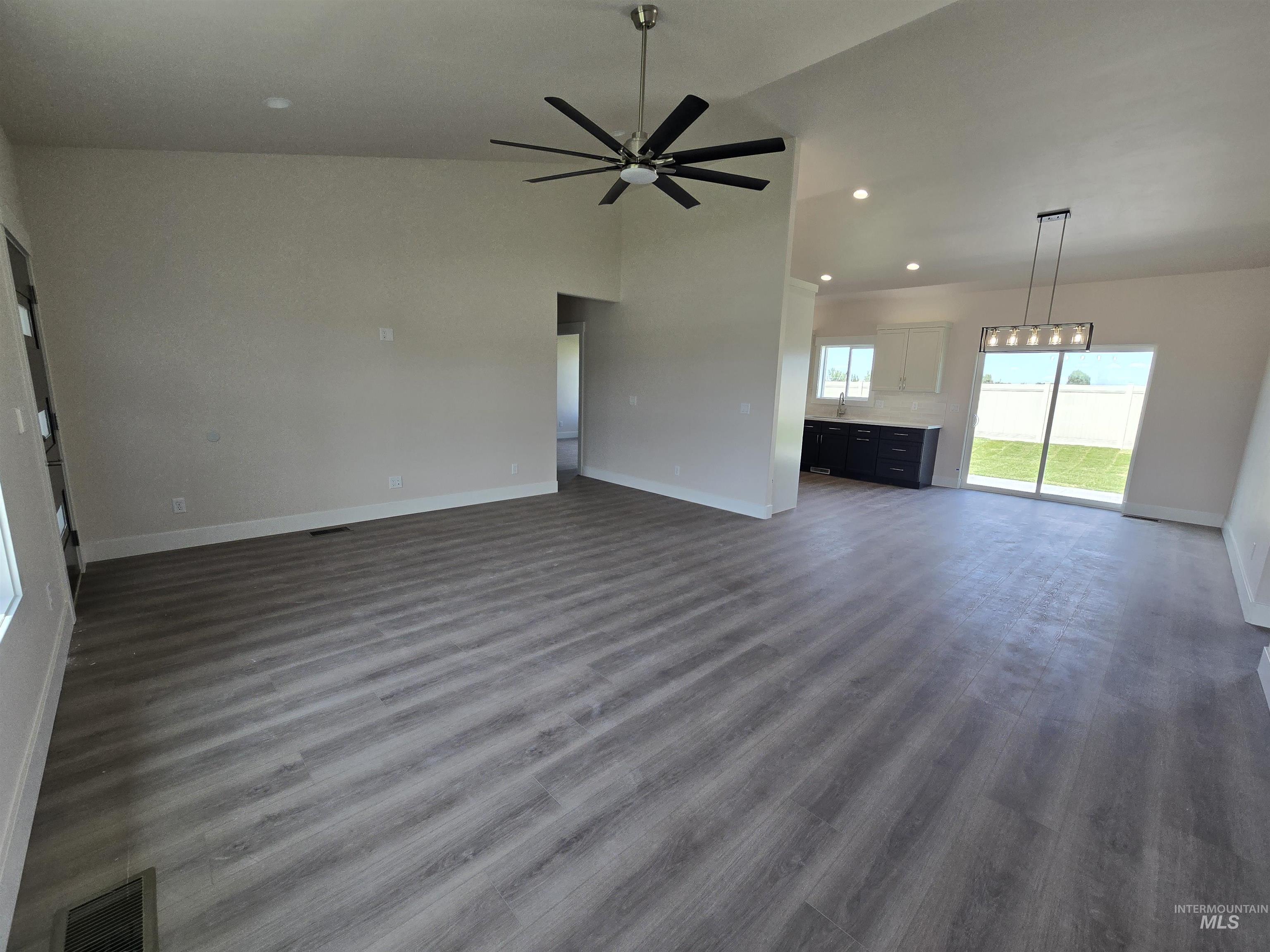 962 Quartz Road, Kimberly, Idaho 83341, 3 Bedrooms, 2 Bathrooms, Residential For Sale, Price $395,000, 98984203