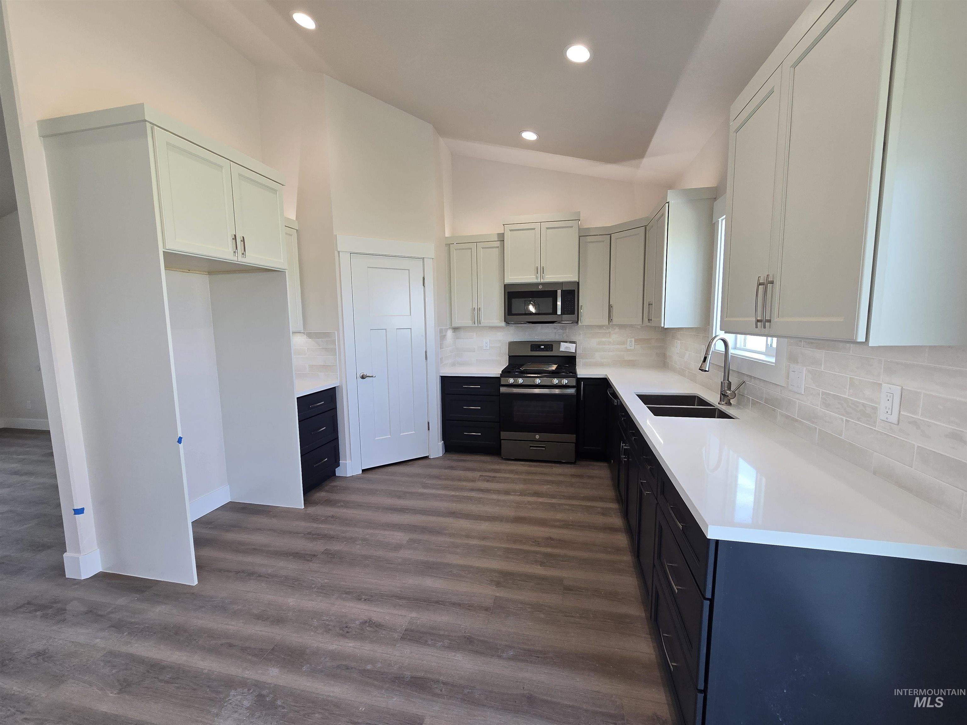 962 Quartz Road, Kimberly, Idaho 83341, 3 Bedrooms, 2 Bathrooms, Residential For Sale, Price $395,000, 98984203