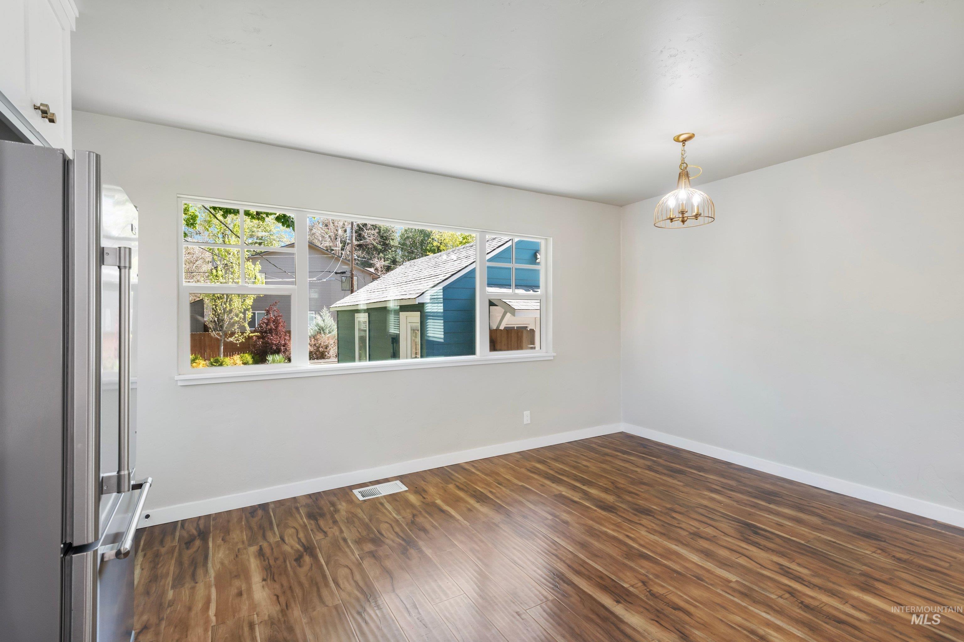 406 N Pacific St, Boise, Idaho 83706-2646, 3 Bedrooms, 2 Bathrooms, Residential For Sale, Price $614,900, 98984206