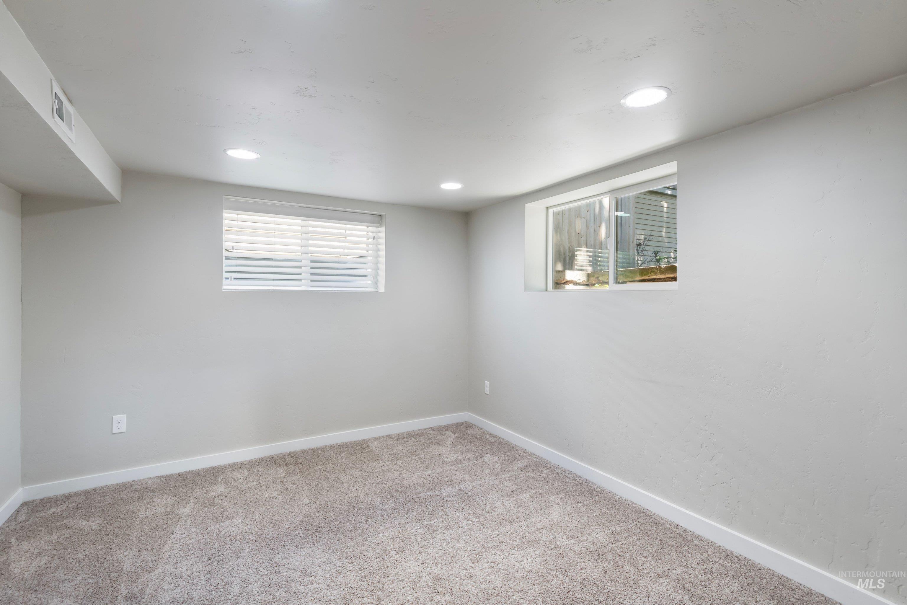 406 N Pacific St, Boise, Idaho 83706-2646, 3 Bedrooms, 2 Bathrooms, Residential For Sale, Price $614,900, 98984206