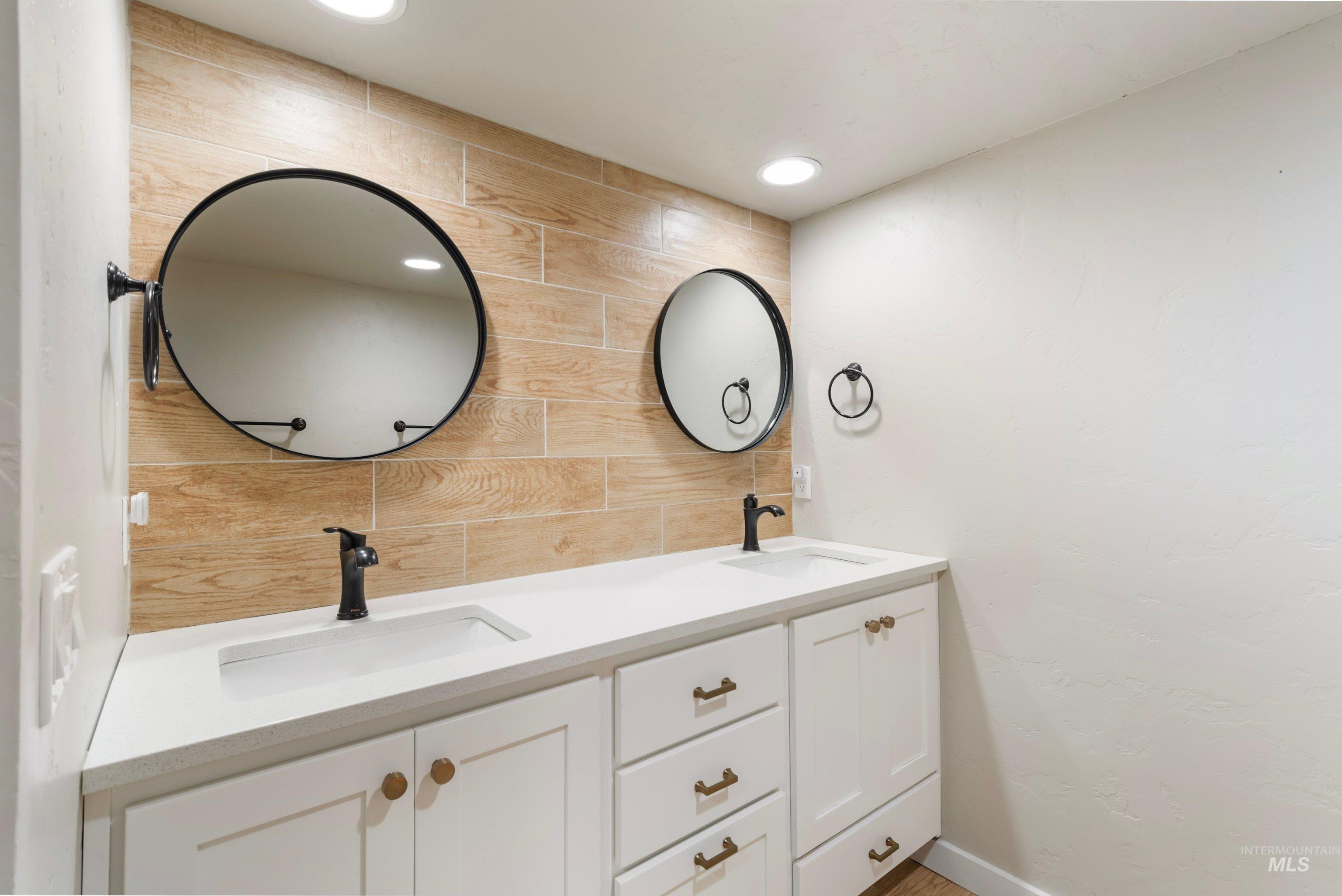 406 N Pacific St, Boise, Idaho 83706-2646, 3 Bedrooms, 2 Bathrooms, Residential For Sale, Price $614,900, 98984206