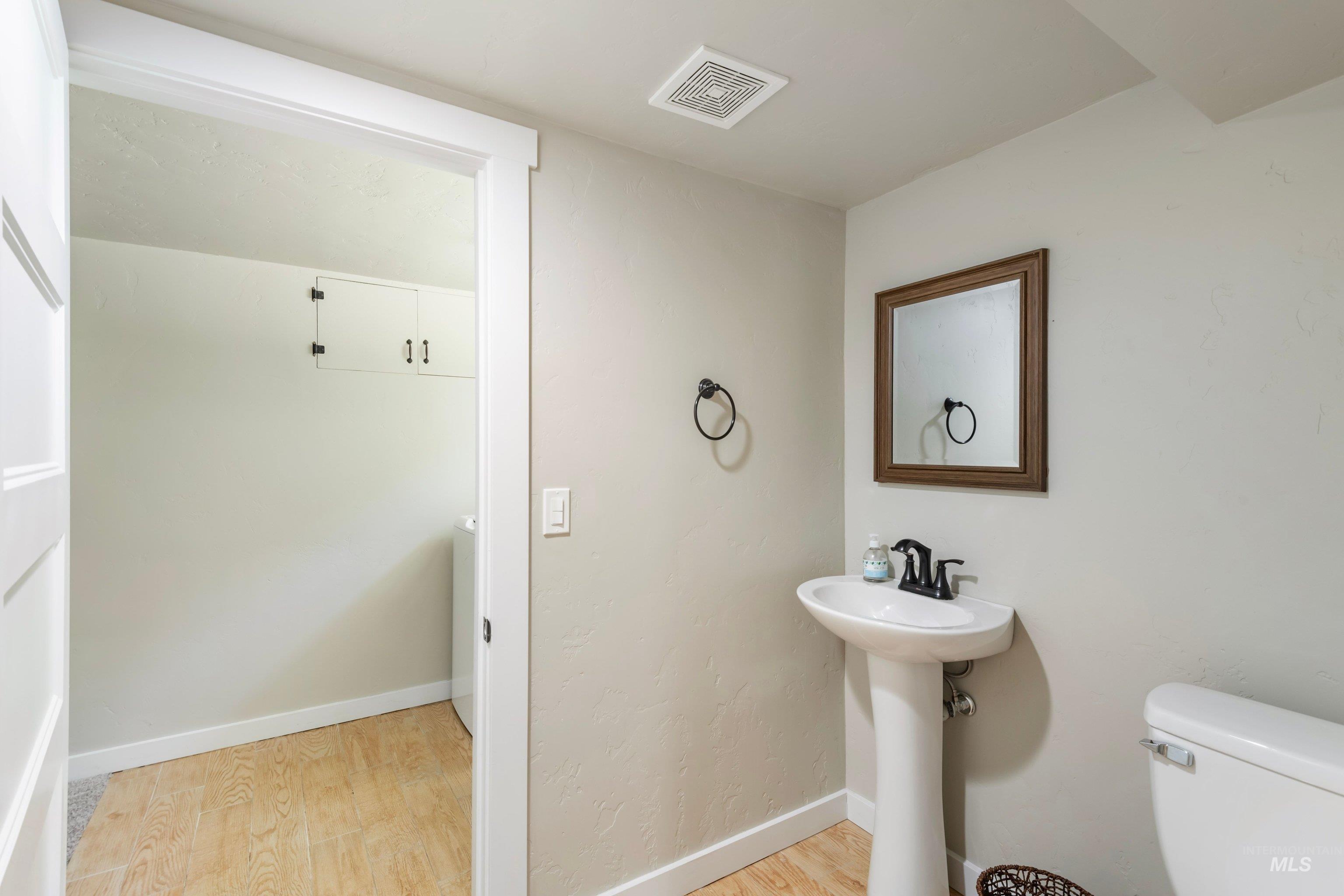 406 N Pacific St, Boise, Idaho 83706-2646, 3 Bedrooms, 2 Bathrooms, Residential For Sale, Price $614,900, 98984206