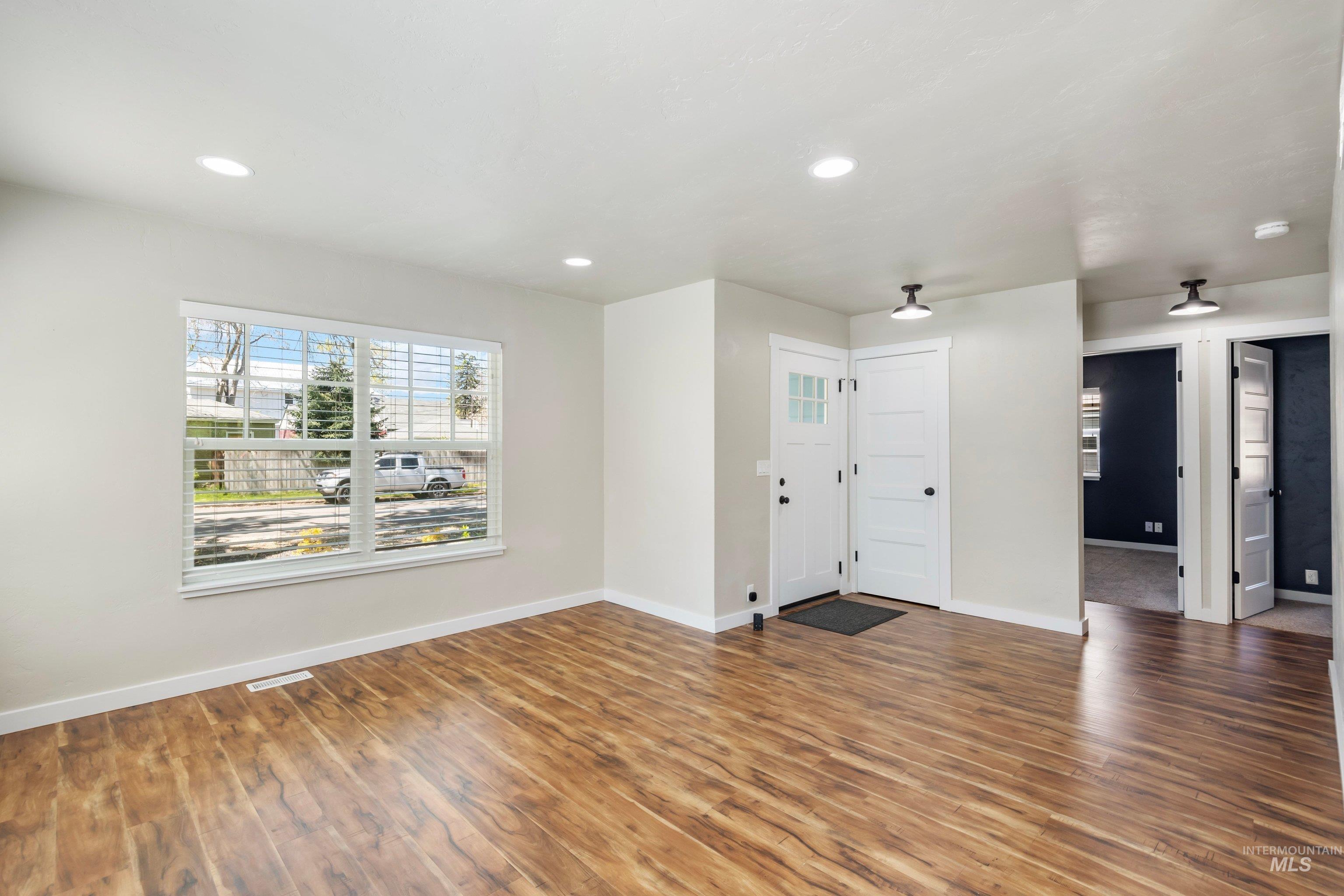 406 N Pacific St, Boise, Idaho 83706-2646, 3 Bedrooms, 2 Bathrooms, Residential For Sale, Price $614,900, 98984206