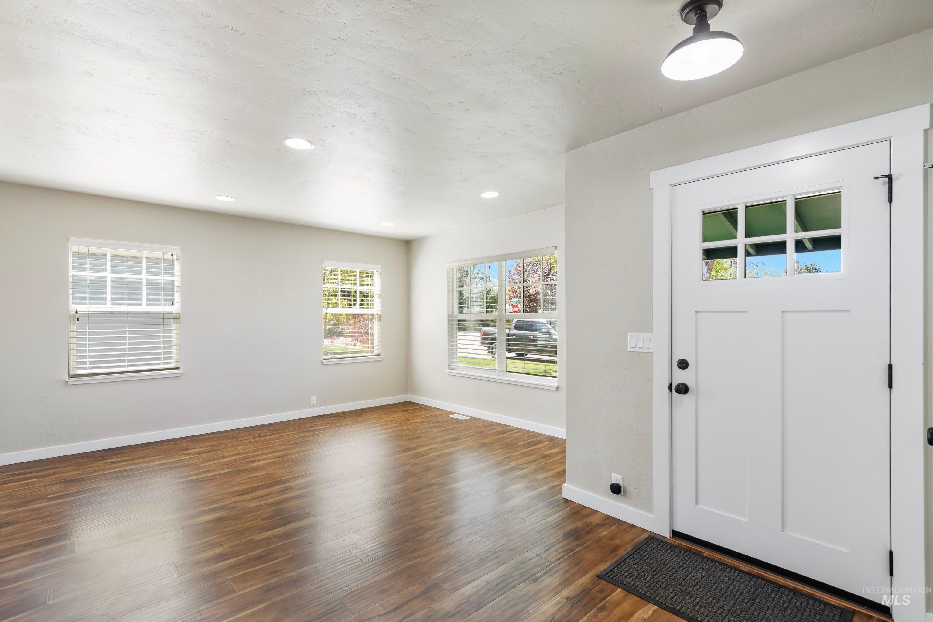 406 N Pacific St, Boise, Idaho 83706-2646, 3 Bedrooms, 2 Bathrooms, Residential For Sale, Price $614,900, 98984206