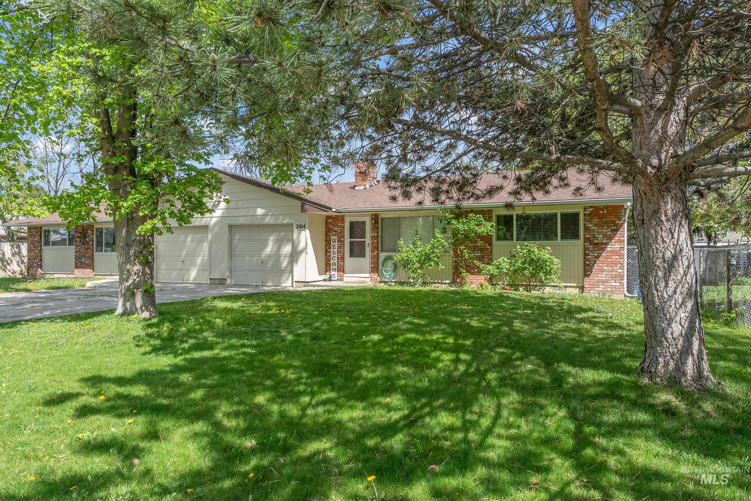 2164/2166 N Wildwood Lane, Boise, Idaho 83713, 2 Bedrooms, 1 Bathroom, Residential Income For Sale, Price $549,900,MLS 98984208