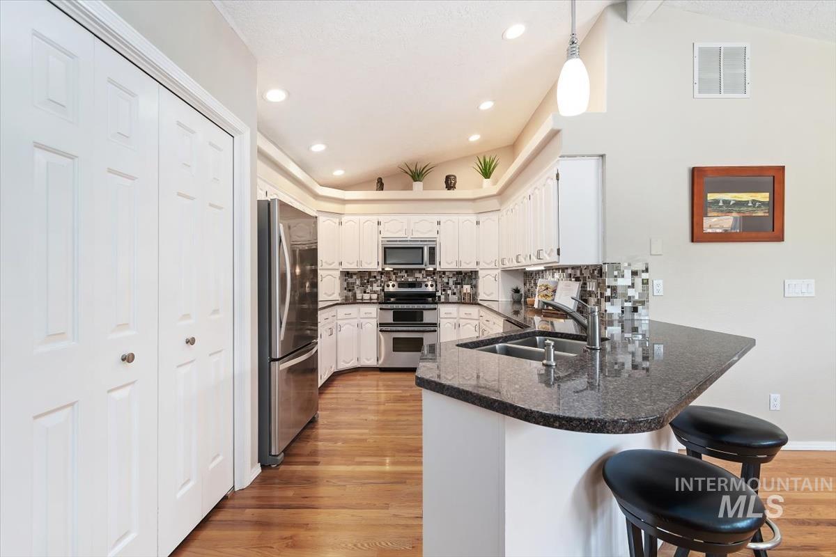 4861 N Contour Way, Boise, Idaho 83703, 4 Bedrooms, 2 Bathrooms, Residential For Sale, Price $650,000, 98984209