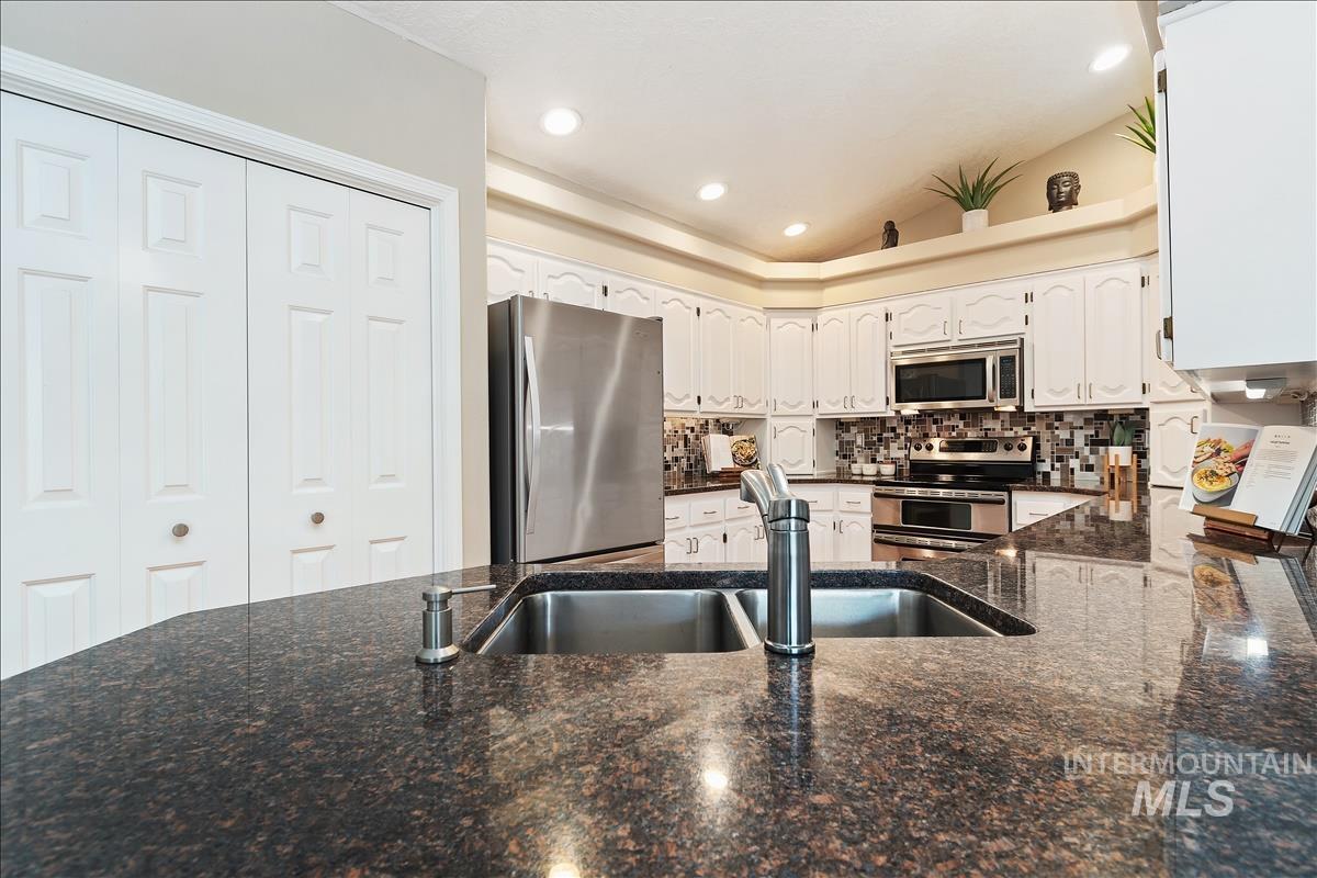 4861 N Contour Way, Boise, Idaho 83703, 4 Bedrooms, 2 Bathrooms, Residential For Sale, Price $650,000, 98984209