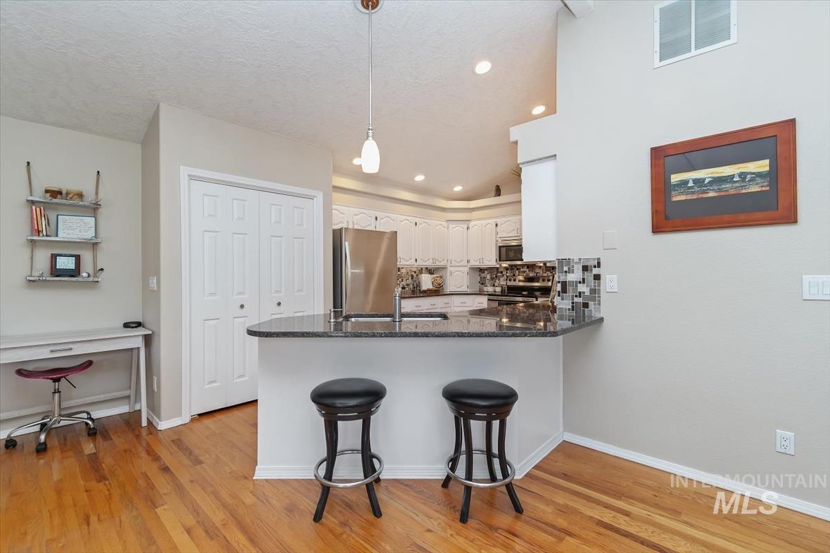 4861 N Contour Way, Boise, Idaho 83703, 4 Bedrooms, 2 Bathrooms, Residential For Sale, Price $650,000, 98984209