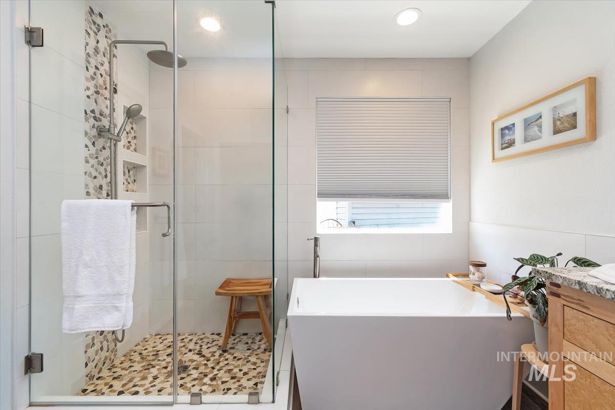 4861 N Contour Way, Boise, Idaho 83703, 4 Bedrooms, 2 Bathrooms, Residential For Sale, Price $650,000, 98984209