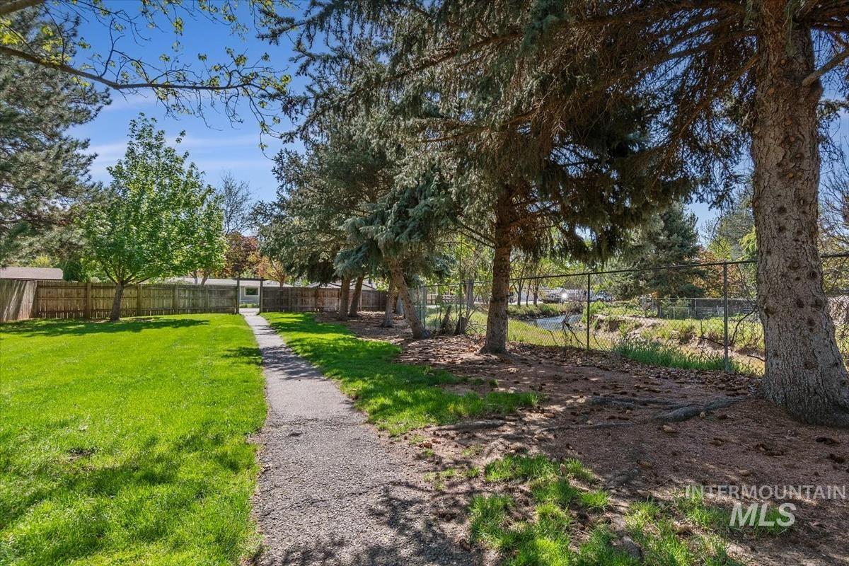 4861 N Contour Way, Boise, Idaho 83703, 4 Bedrooms, 2 Bathrooms, Residential For Sale, Price $650,000, 98984209