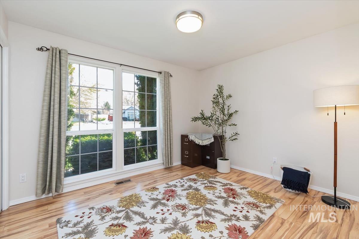 4861 N Contour Way, Boise, Idaho 83703, 4 Bedrooms, 2 Bathrooms, Residential For Sale, Price $650,000, 98984209