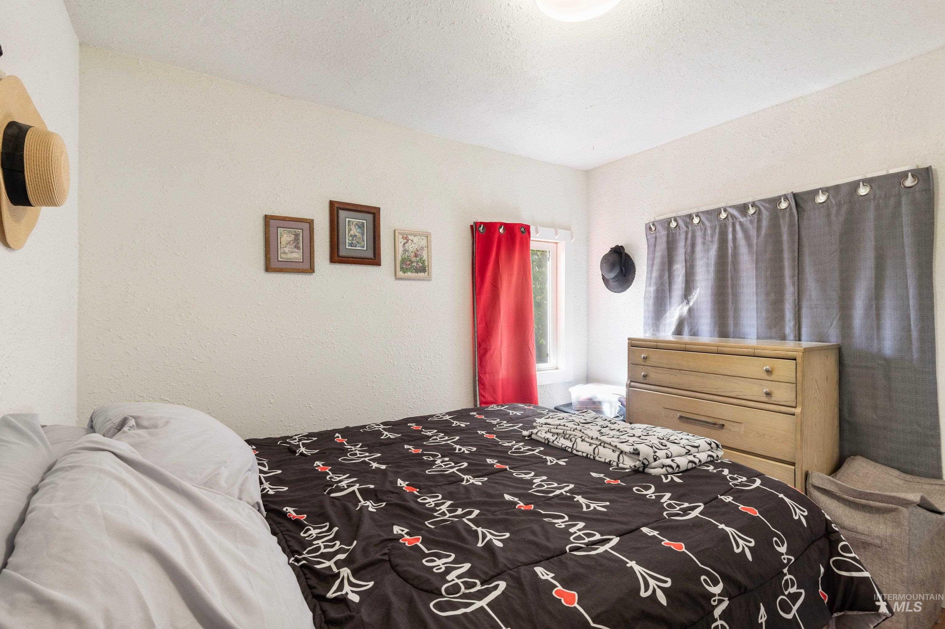 702 S 12Th St, Payette, Idaho 83661-3336, 2 Bedrooms, 1 Bathroom, Residential For Sale, Price $259,900, 98984210