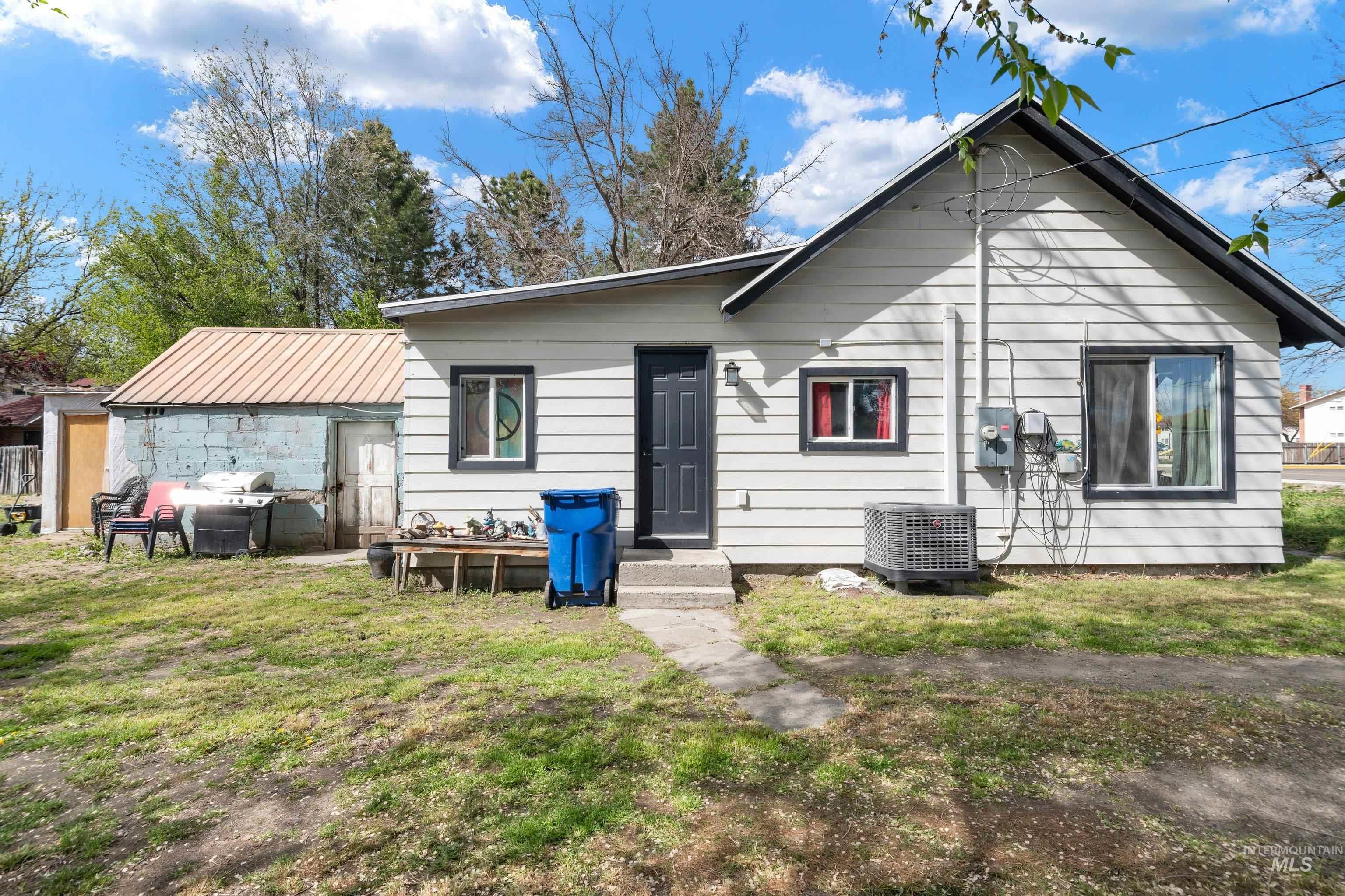 702 S 12Th St, Payette, Idaho 83661-3336, 2 Bedrooms, 1 Bathroom, Residential For Sale, Price $259,900, 98984210