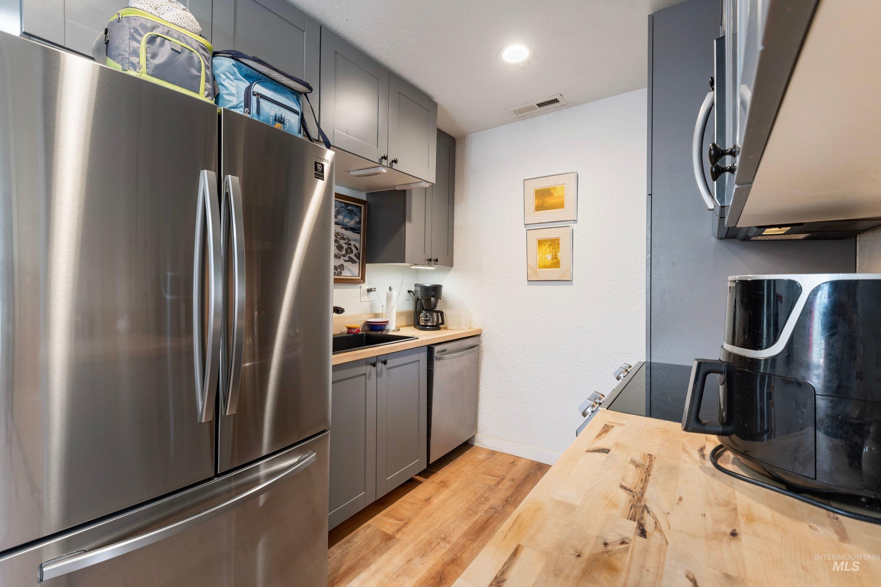 702 S 12Th St, Payette, Idaho 83661-3336, 2 Bedrooms, 1 Bathroom, Residential For Sale, Price $259,900, 98984210