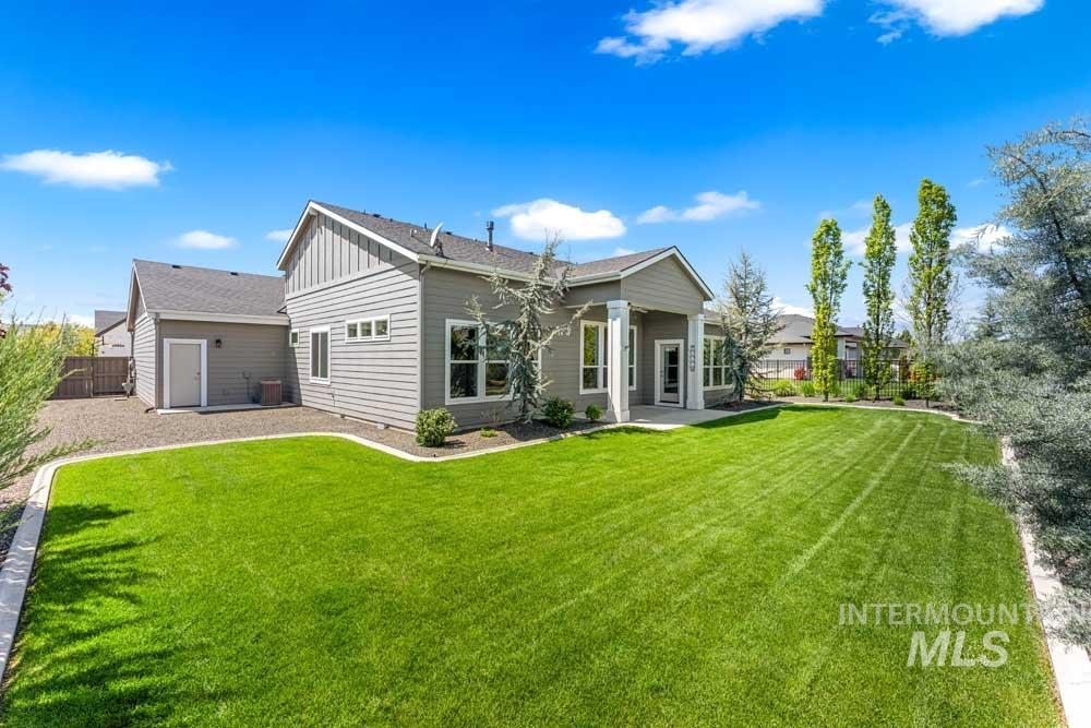 1788 N Highbury Way, Eagle, Idaho 83616, 3 Bedrooms, 2.5 Bathrooms, Residential For Sale, Price $880,000, 98984211