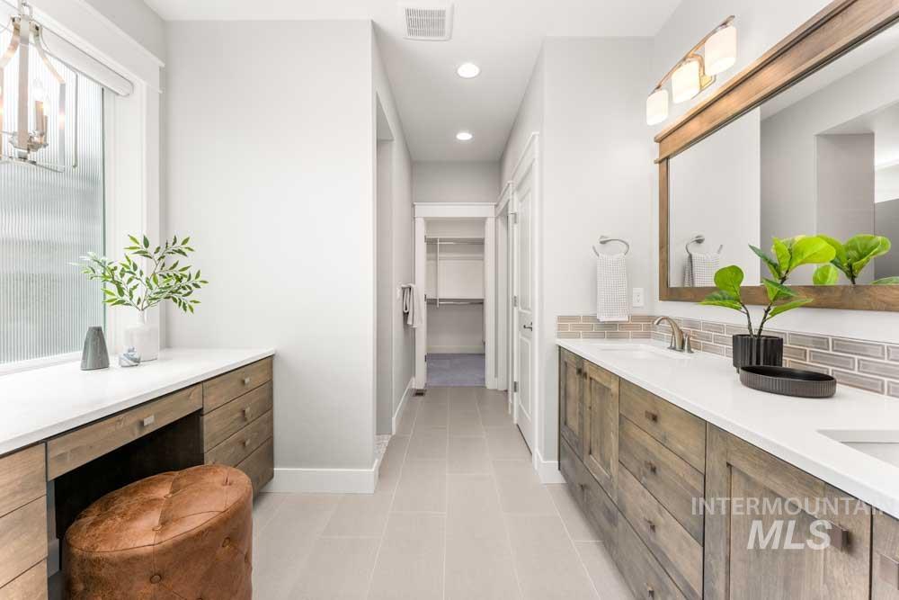 1788 N Highbury Way, Eagle, Idaho 83616, 3 Bedrooms, 2.5 Bathrooms, Residential For Sale, Price $880,000, 98984211