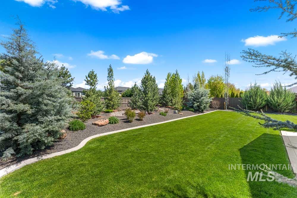 1788 N Highbury Way, Eagle, Idaho 83616, 3 Bedrooms, 2.5 Bathrooms, Residential For Sale, Price $880,000, 98984211