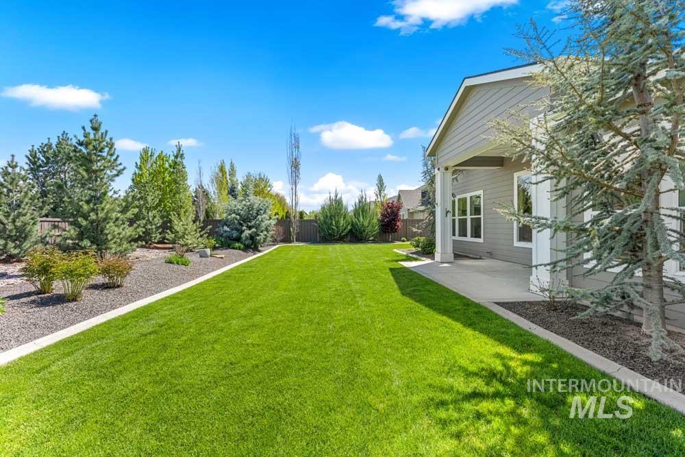 1788 N Highbury Way, Eagle, Idaho 83616, 3 Bedrooms, 2.5 Bathrooms, Residential For Sale, Price $880,000, 98984211