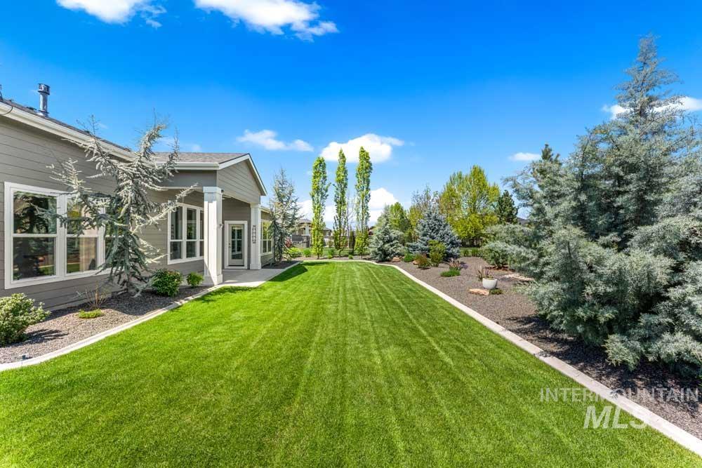 1788 N Highbury Way, Eagle, Idaho 83616, 3 Bedrooms, 2.5 Bathrooms, Residential For Sale, Price $880,000, 98984211