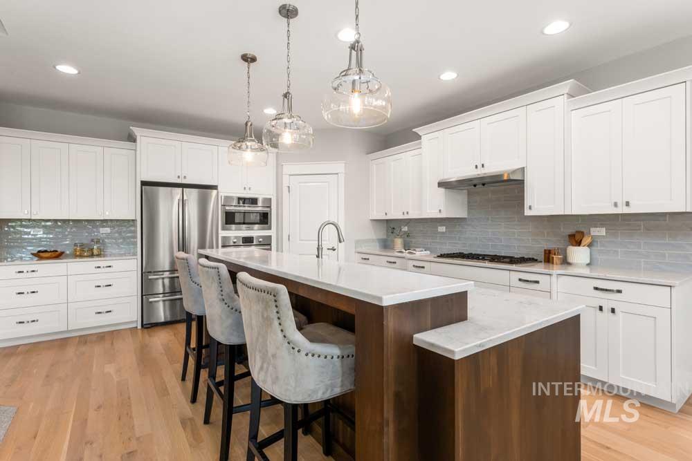 1788 N Highbury Way, Eagle, Idaho 83616, 3 Bedrooms, 2.5 Bathrooms, Residential For Sale, Price $880,000, 98984211