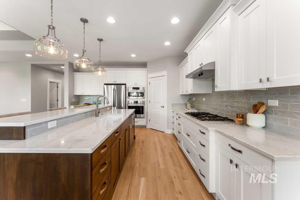 1788 N Highbury Way, Eagle, Idaho 83616, 3 Bedrooms, 2.5 Bathrooms, Residential For Sale, Price $880,000, 98984211