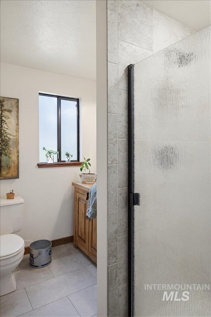 143 E Lake Fork Rd, McCall, Idaho 83638-0000, 3 Bedrooms, 2 Bathrooms, Residential For Sale, Price $875,000, 98984212