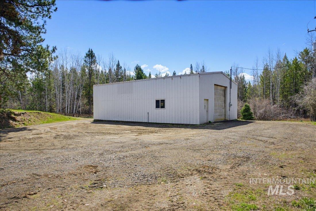 143 E Lake Fork Rd, McCall, Idaho 83638-0000, 3 Bedrooms, 2 Bathrooms, Residential For Sale, Price $875,000, 98984212