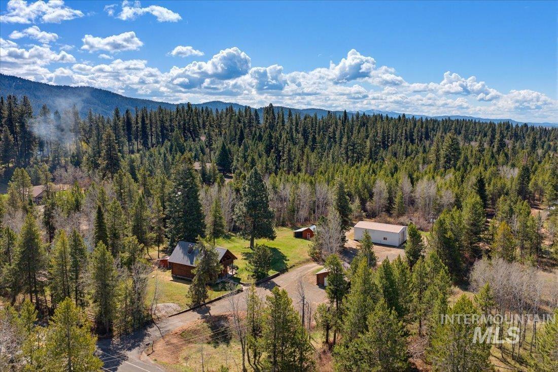 143 E Lake Fork Rd, McCall, Idaho 83638-0000, 3 Bedrooms, 2 Bathrooms, Residential For Sale, Price $875,000, 98984212