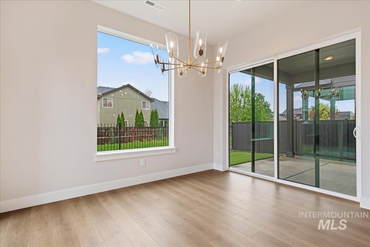 1297 W Malbar St., Meridian, Idaho 83646, 5 Bedrooms, 3 Bathrooms, Residential For Sale, Price $789,900,MLS 98984213