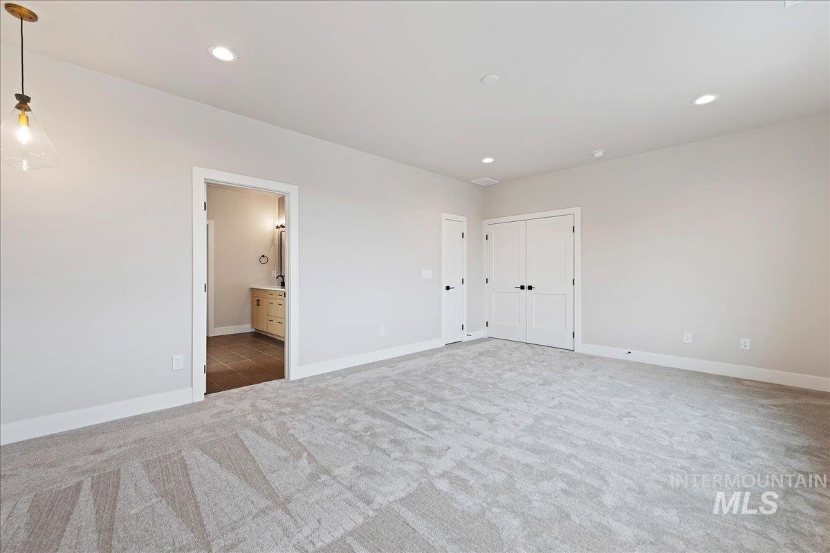 1297 W Malbar St., Meridian, Idaho 83646, 5 Bedrooms, 3 Bathrooms, Residential For Sale, Price $789,900,MLS 98984213