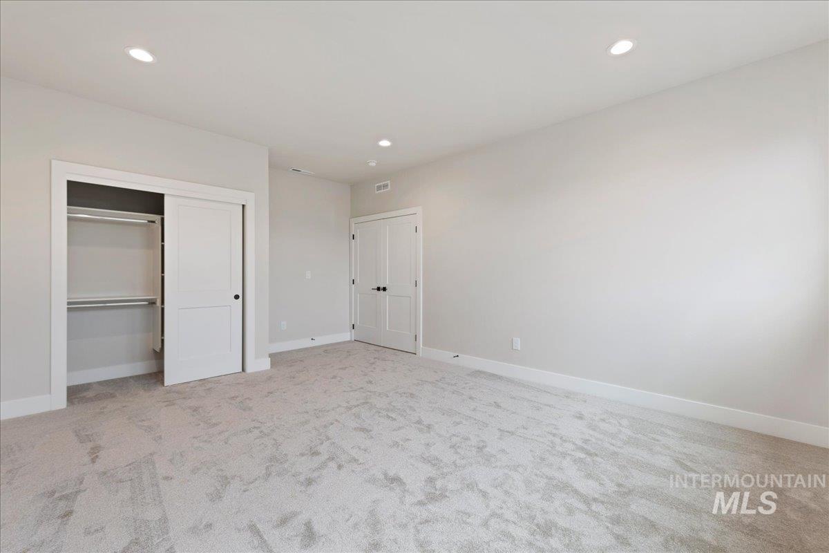 1297 W Malbar St., Meridian, Idaho 83646, 5 Bedrooms, 3 Bathrooms, Residential For Sale, Price $789,900,MLS 98984213