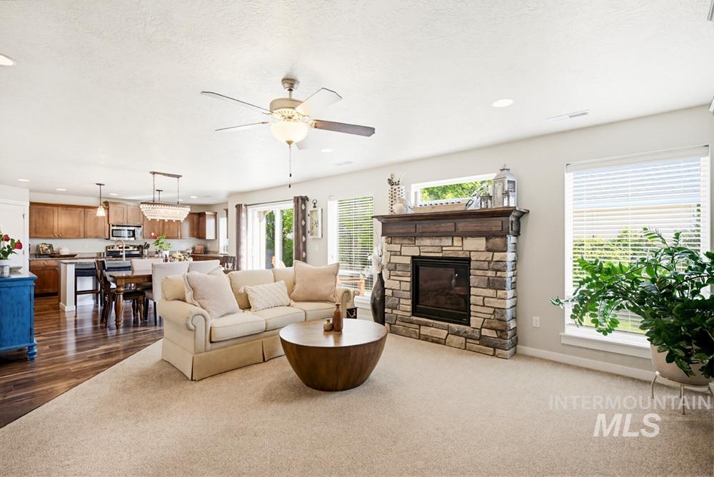 9449 W Silverspring St, Boise, Idaho 83709, 4 Bedrooms, 3 Bathrooms, Residential For Sale, Price $548,000,MLS 98984215