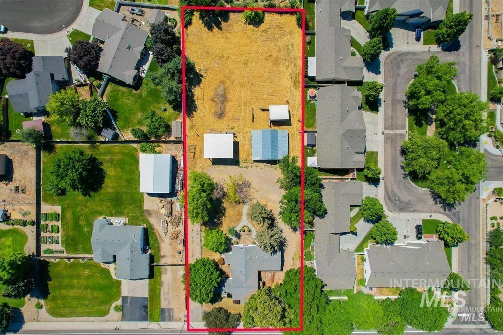 4135 W Cherry Ln, Meridian, Idaho 83642, 3 Bedrooms, 2 Bathrooms, Residential Income For Sale, Price $720,000, 98984218