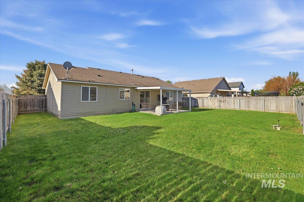 1022 W Aberdeen Ave, Nampa, Idaho 83686-9790, 3 Bedrooms, 2 Bathrooms, Residential For Sale, Price $359,900,MLS 98984220