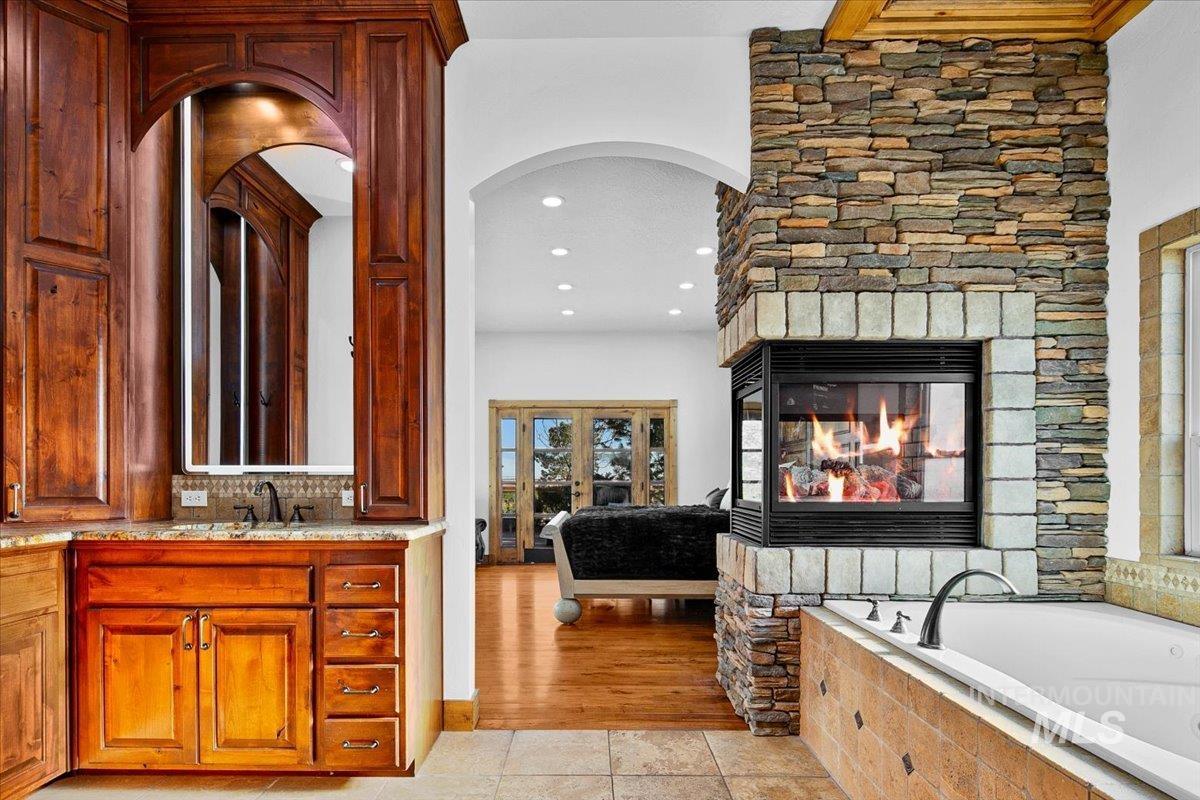 13100 S Laken Ln, Kuna, Idaho 83634, 4 Bedrooms, 2.5 Bathrooms, Residential For Sale, Price $1,700,000, 98984221