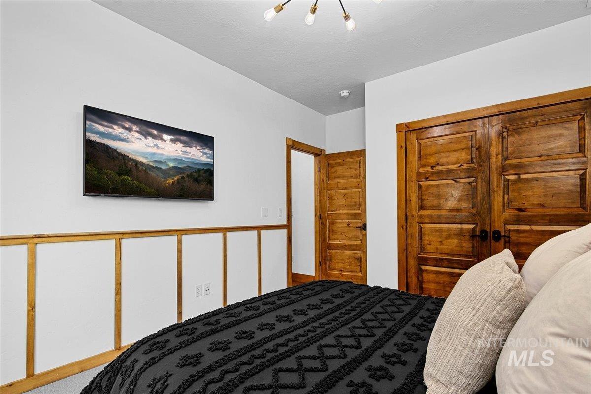 13100 S Laken Ln, Kuna, Idaho 83634, 4 Bedrooms, 2.5 Bathrooms, Residential For Sale, Price $1,700,000, 98984221