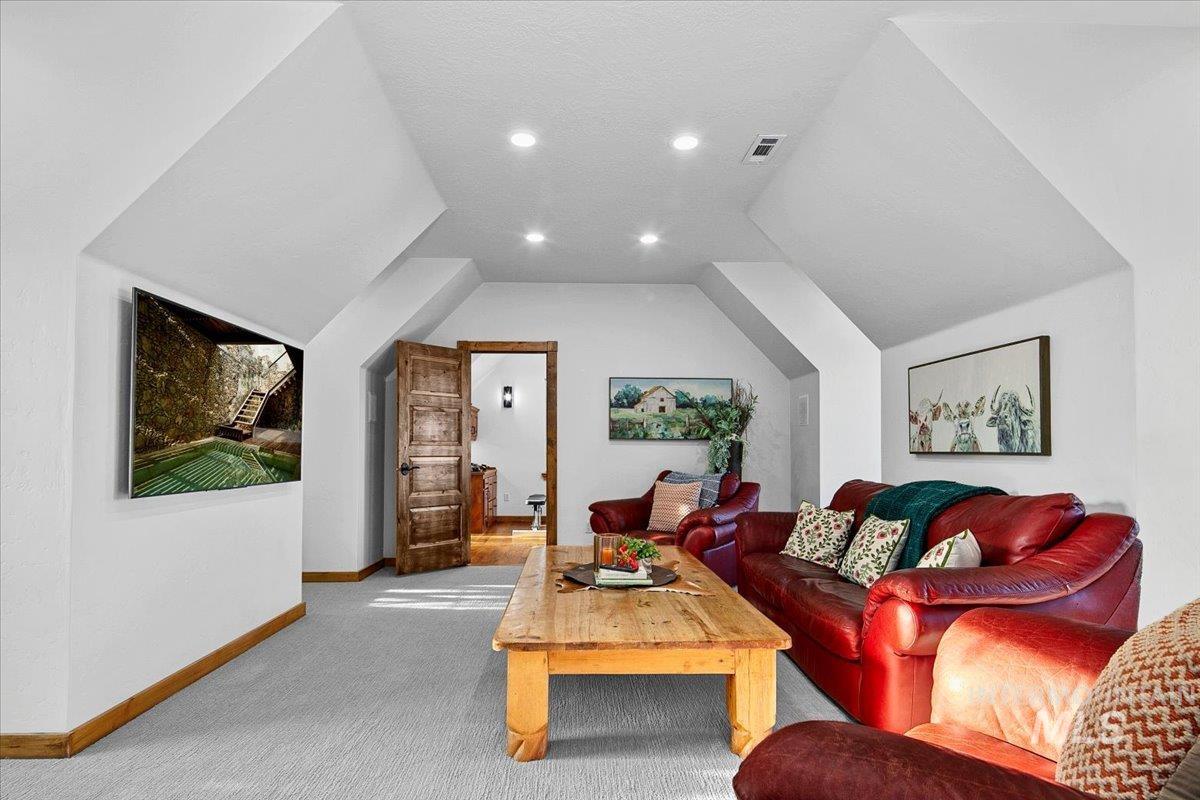 13100 S Laken Ln, Kuna, Idaho 83634, 4 Bedrooms, 2.5 Bathrooms, Residential For Sale, Price $1,700,000, 98984221