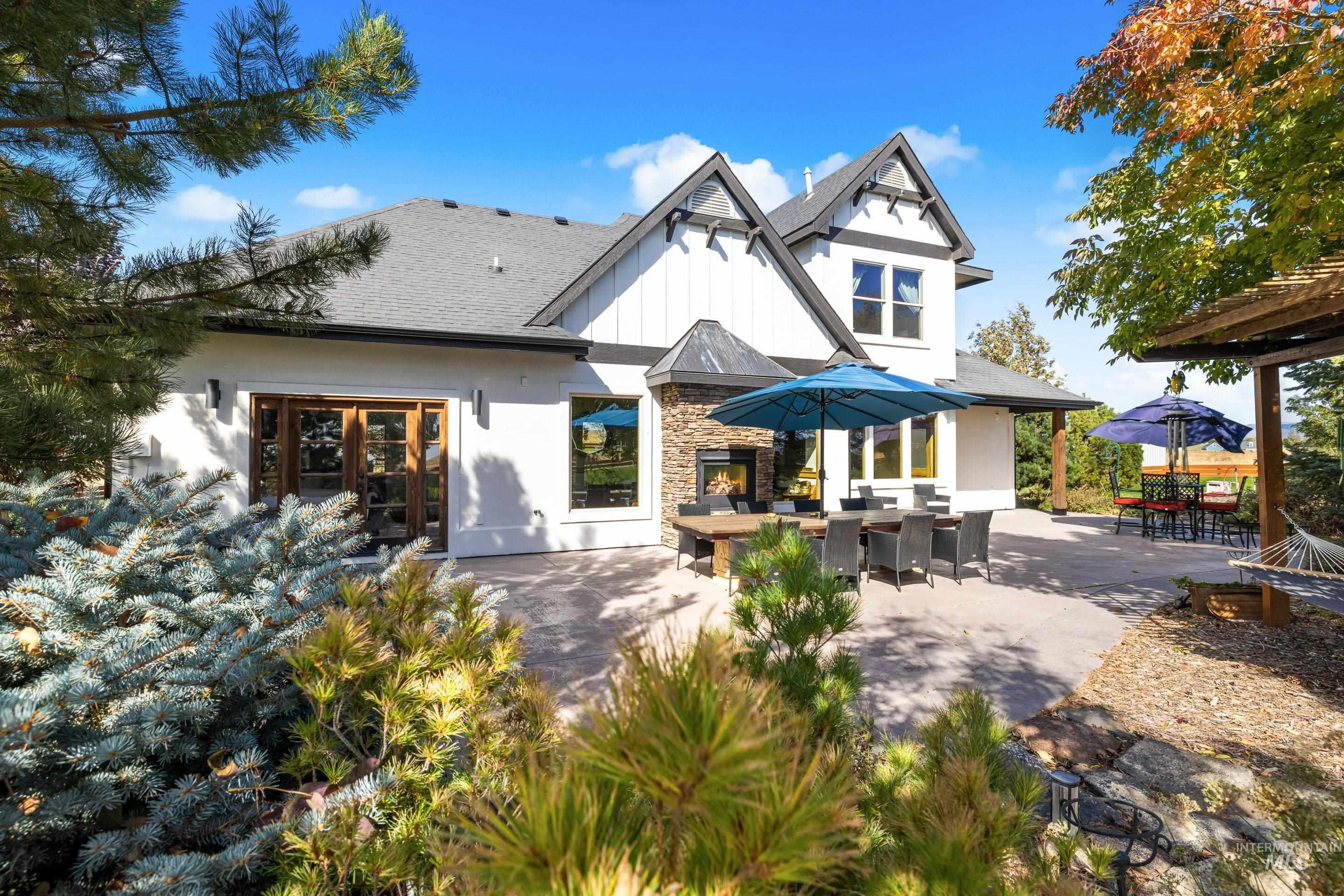 13100 S Laken Ln, Kuna, Idaho 83634, 4 Bedrooms, 2.5 Bathrooms, Residential For Sale, Price $1,700,000, 98984221