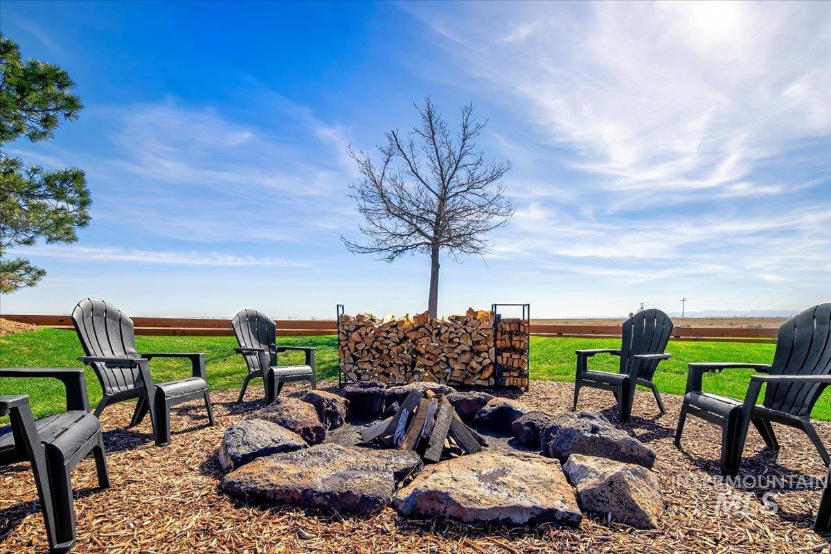 13100 S Laken Ln, Kuna, Idaho 83634, 4 Bedrooms, 2.5 Bathrooms, Residential For Sale, Price $1,700,000, 98984221
