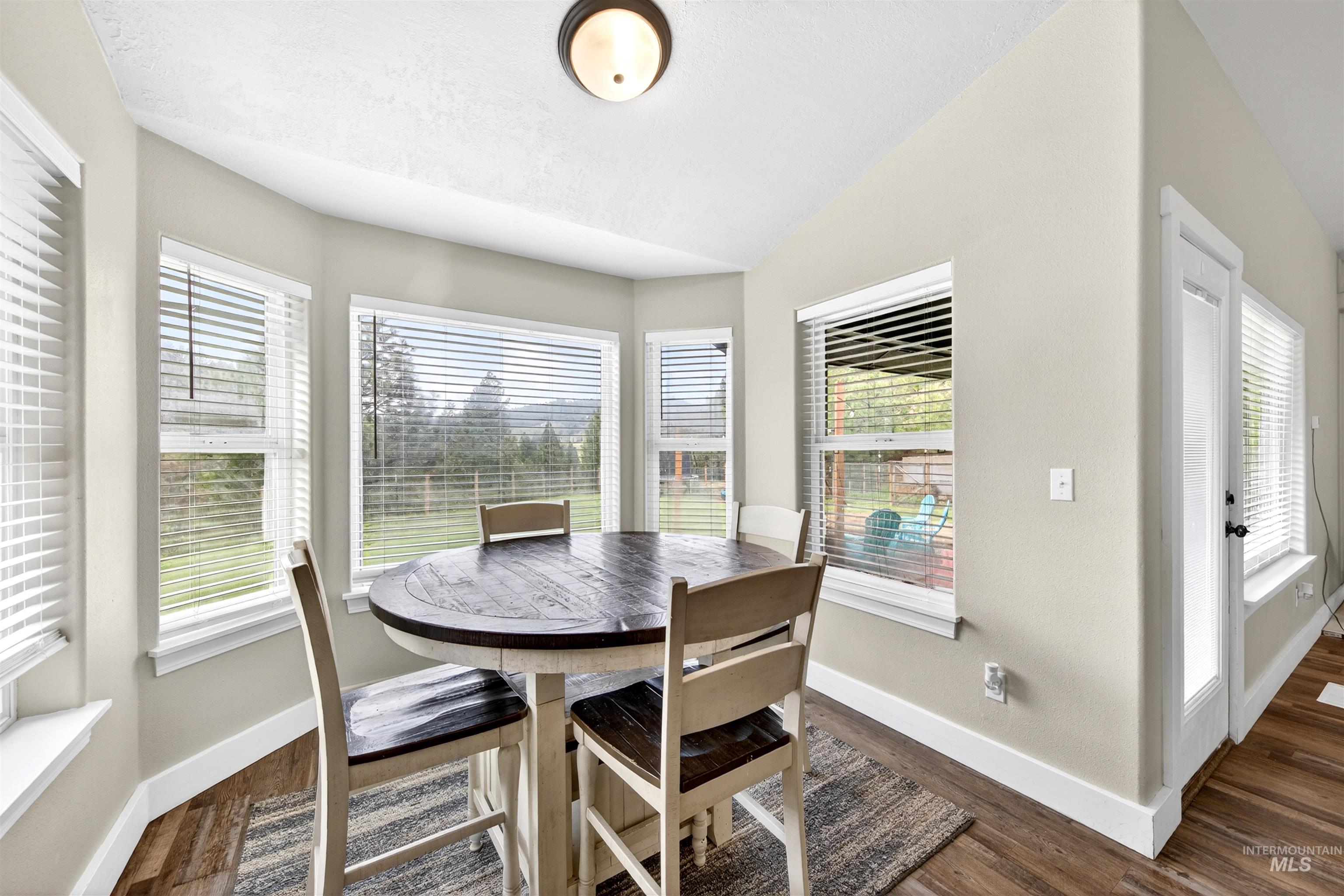 4 Round Up Circle, Boise, Idaho 83716, 3 Bedrooms, 2 Bathrooms, Residential For Sale, Price $625,000,MLS 98984222