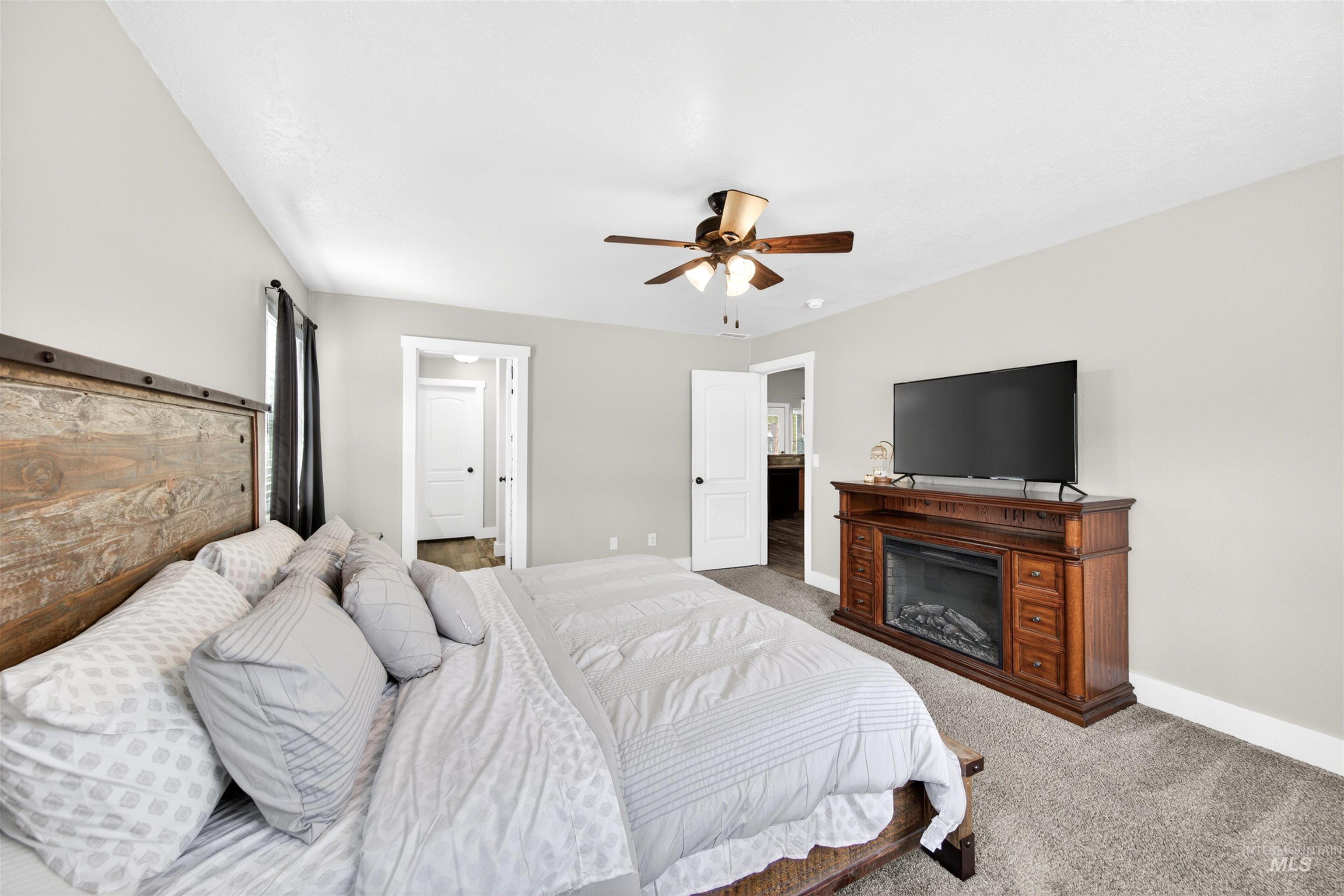 4 Round Up Circle, Boise, Idaho 83716, 3 Bedrooms, 2 Bathrooms, Residential For Sale, Price $625,000,MLS 98984222